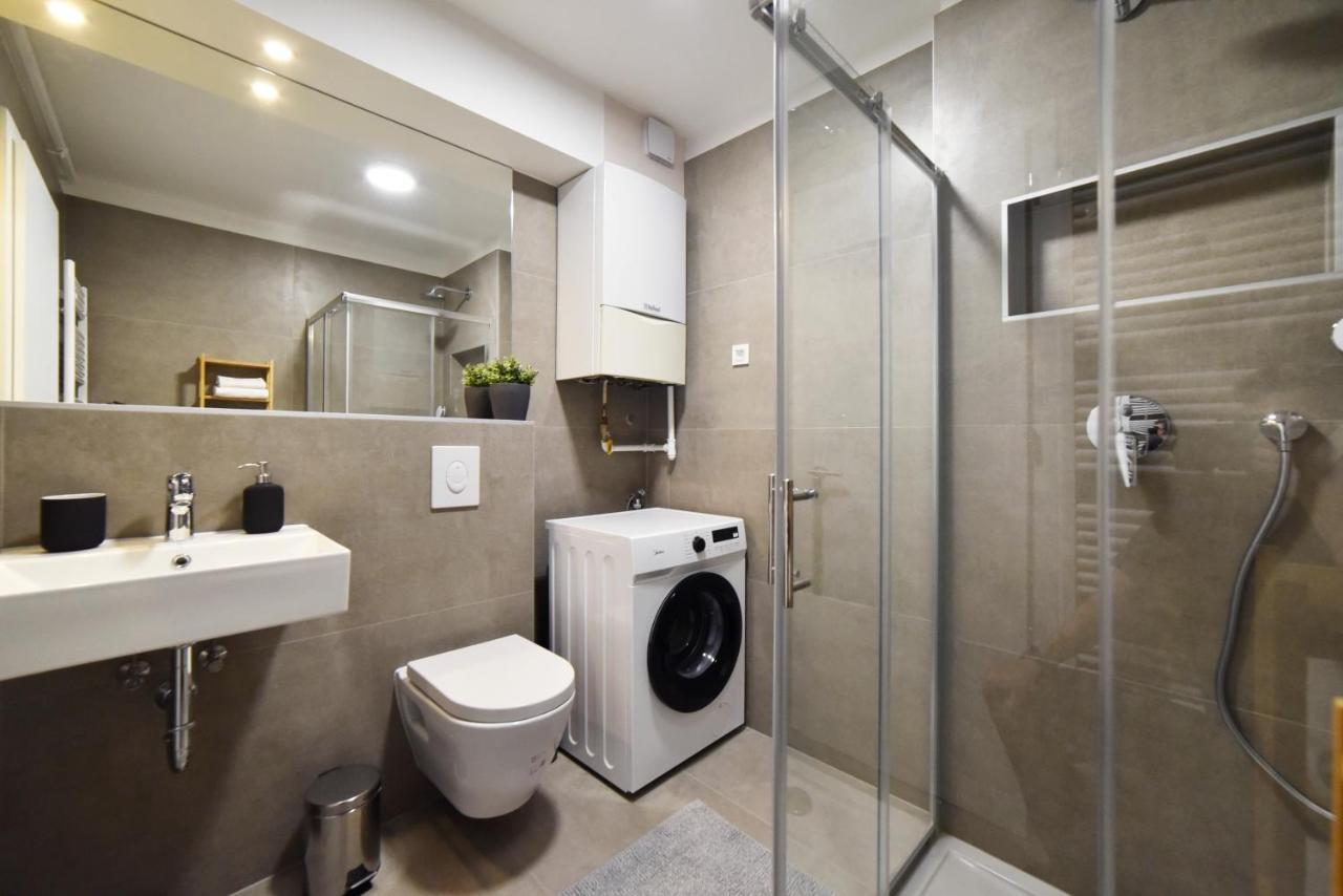 Lavir Apartment With Parking Zagreb Exterior photo
